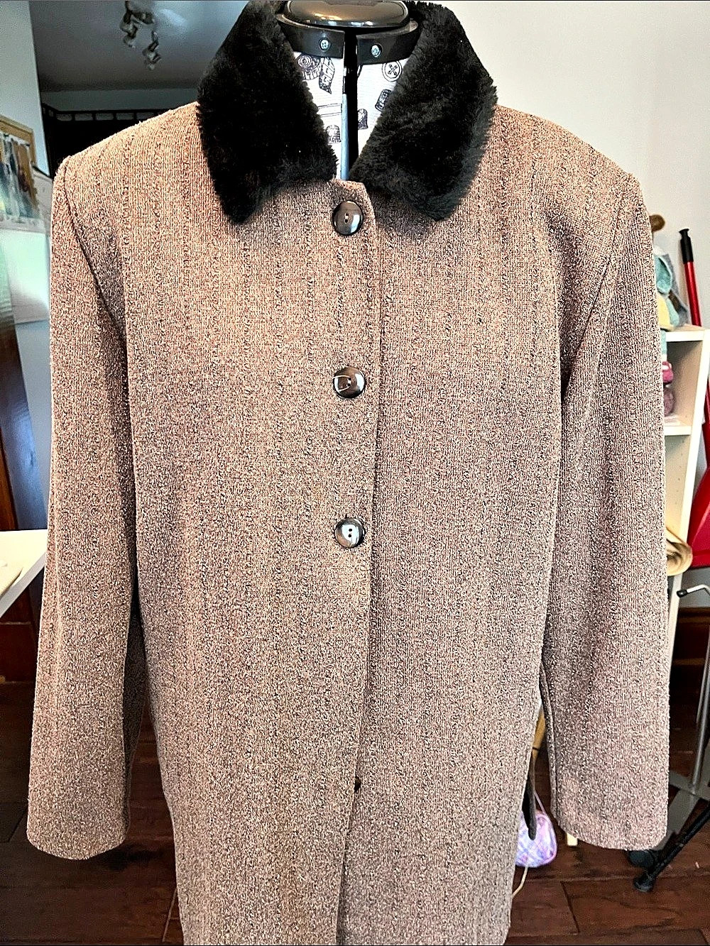 Hampton Row Wool Faux Fur Collar Blose in Brown Like New